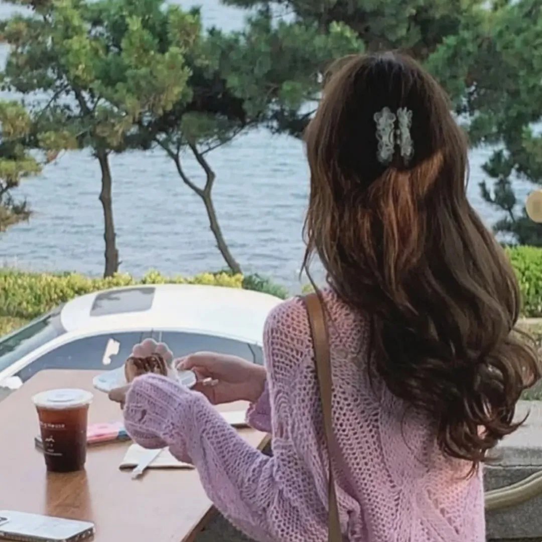 红鲨突击海报